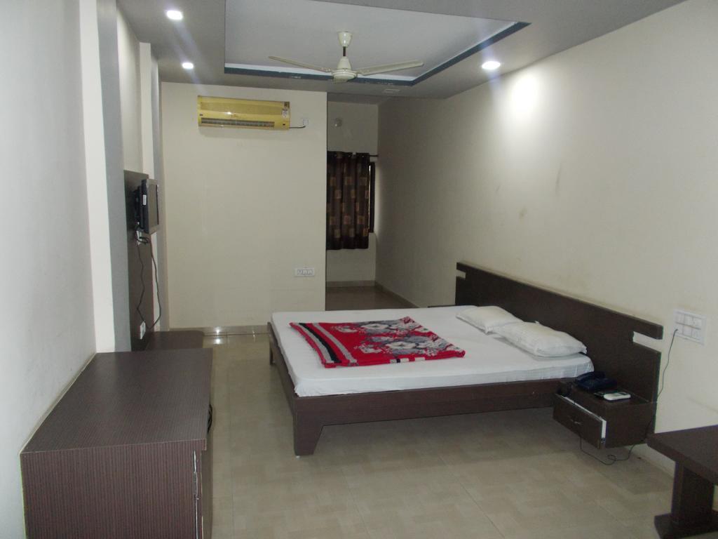 Virani Hotel Rudraksh المظهر الخارجي الصورة